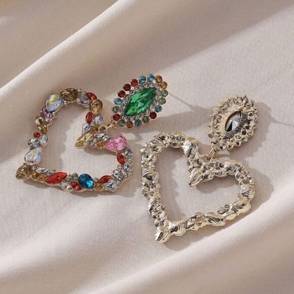 Large Rhinestone Heart Earrings - Picture 3 of 4